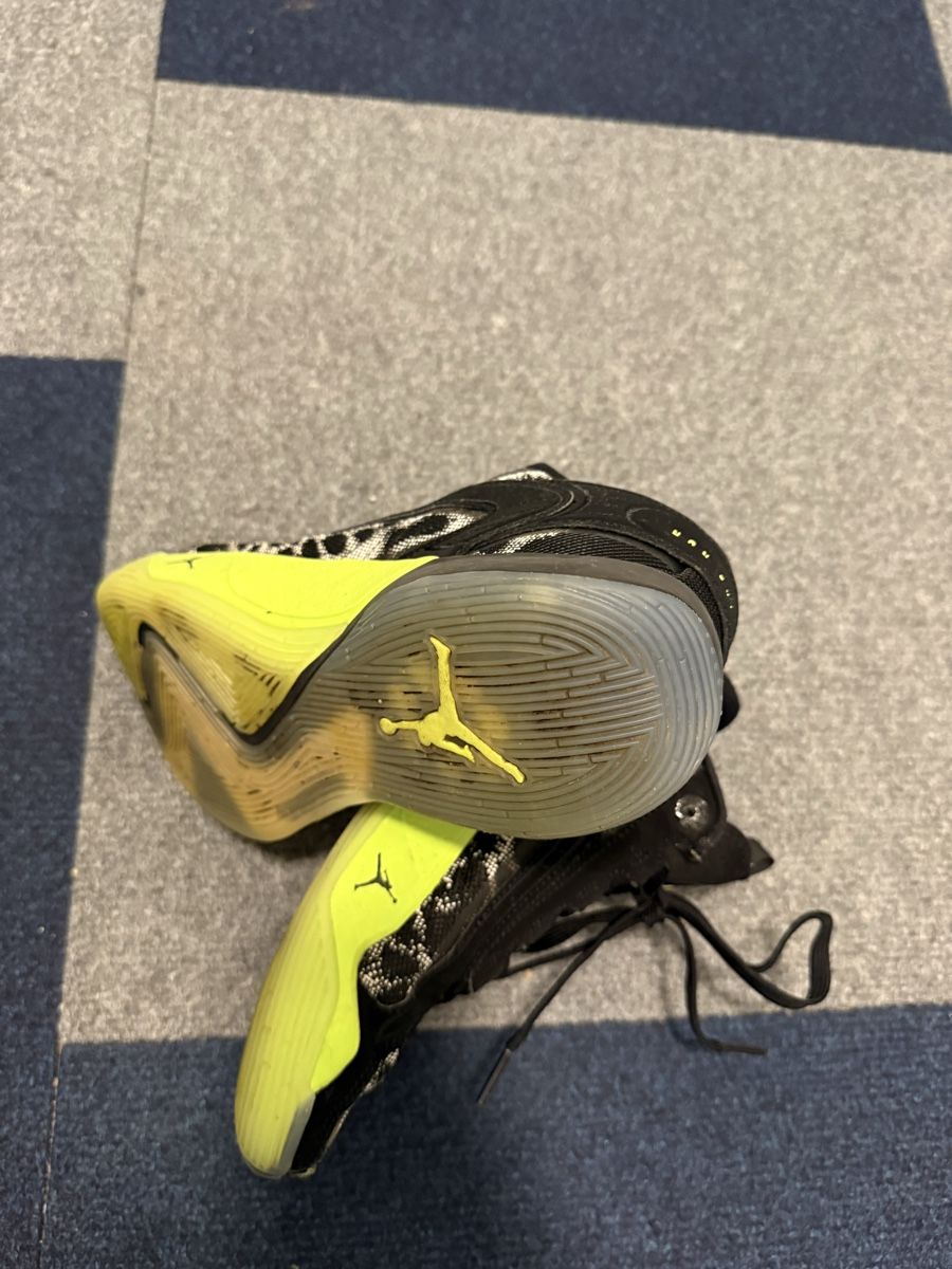 Nike Scarpe per ragazzi: Nike Schuhe, Grösse 38.5 – Usato da Zuerich venduto da mjaudm 3