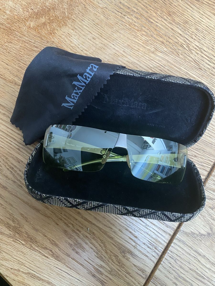 Brillen & Gläser: MaxMara Sonnenbrille, neuwertig, mit Etui – Neu (gemäss Beschreibung) aus Thalwil von Alice015