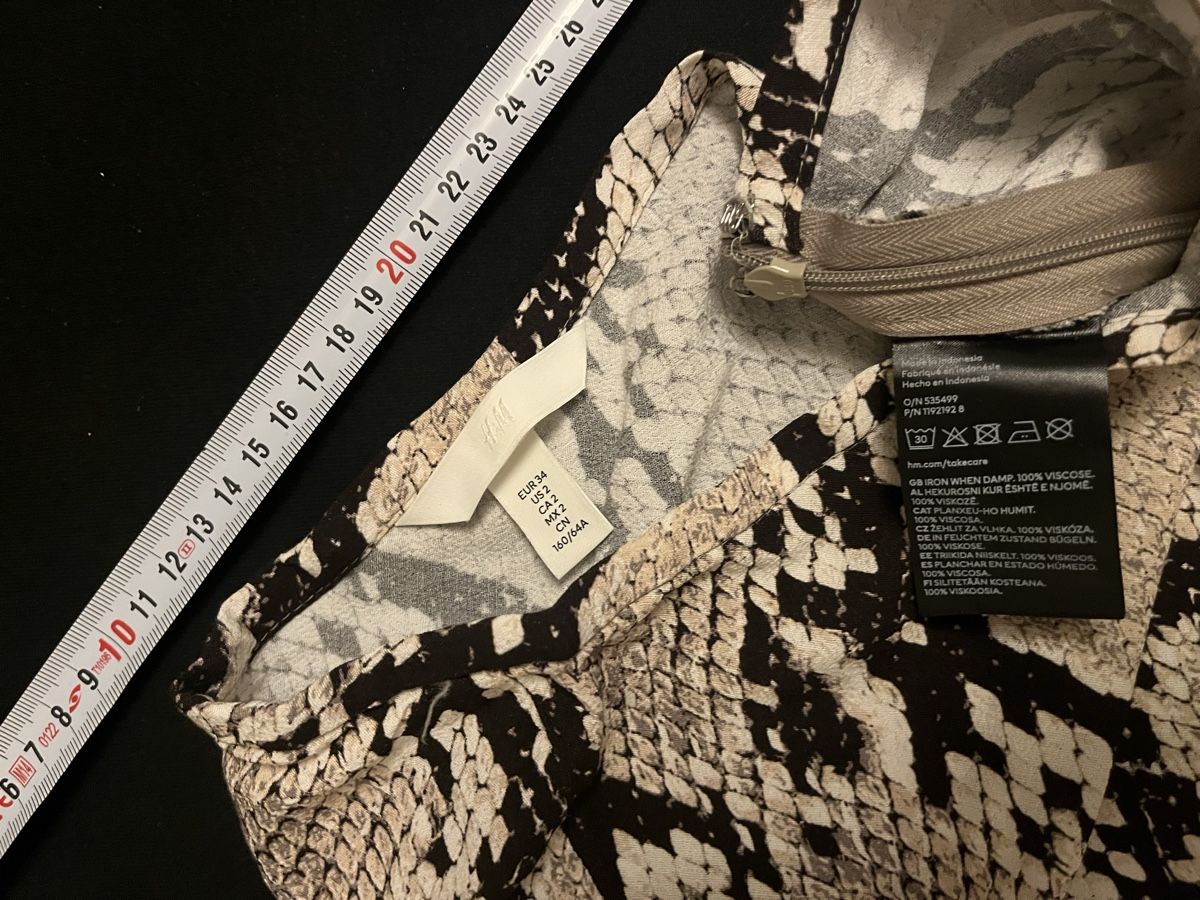 H&M Lotti di vestiti: Rock Schlangenprint & mit Spitze neu – Nuovo (secondo la descrizione) da Olten venduto da sae_82z2 8