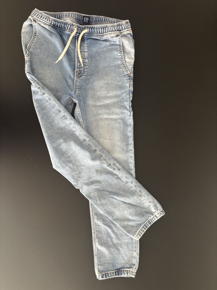 Gap Lotti & Set di vestiti: Set mit 4 Hosen von GAP – Usato da Niederuzwil venduto da Amicio 9