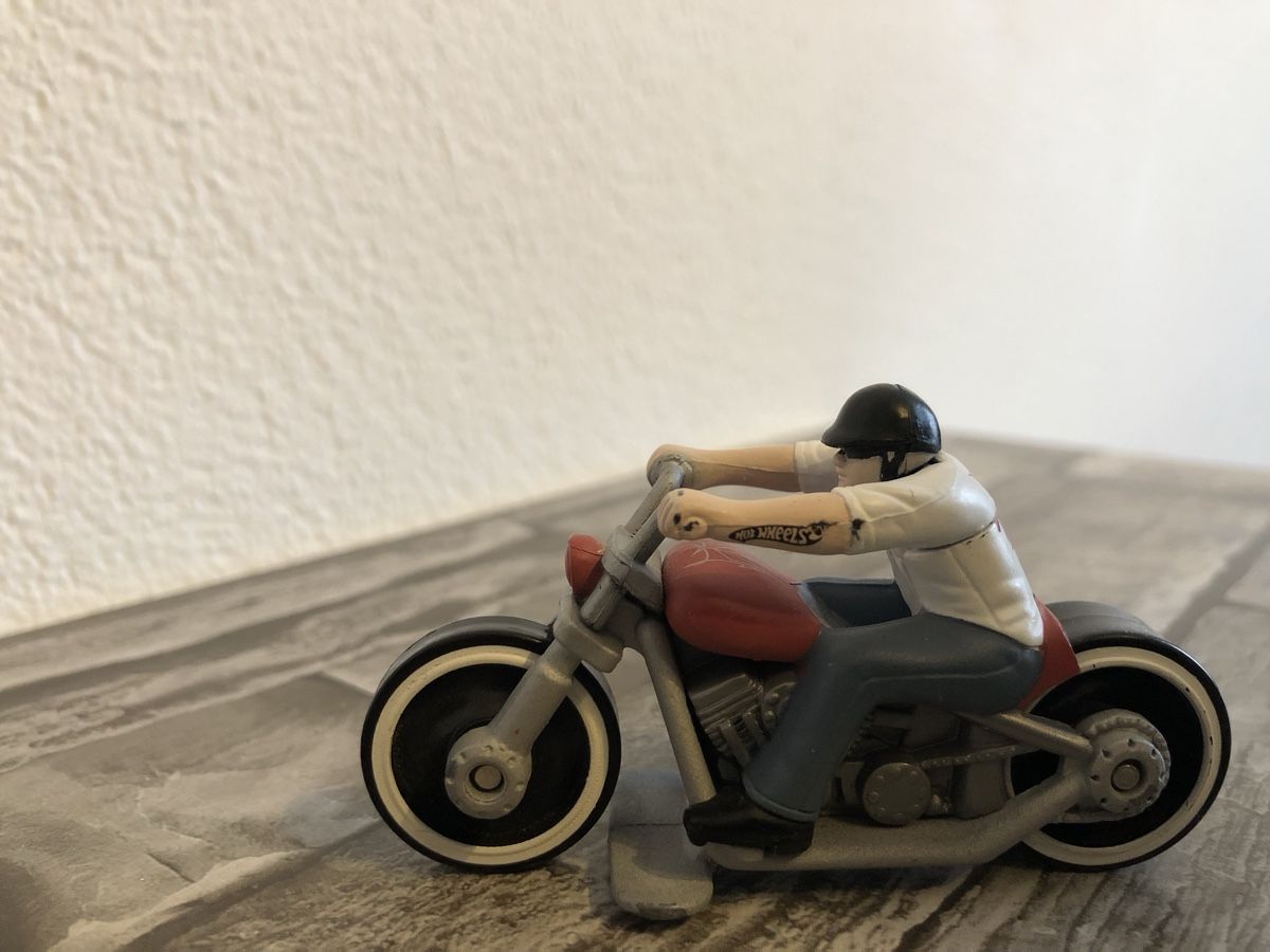 Hot Wheels Giocattoli: Autos Sammlung, – Usato da Chur venduto da Tsambiko 2