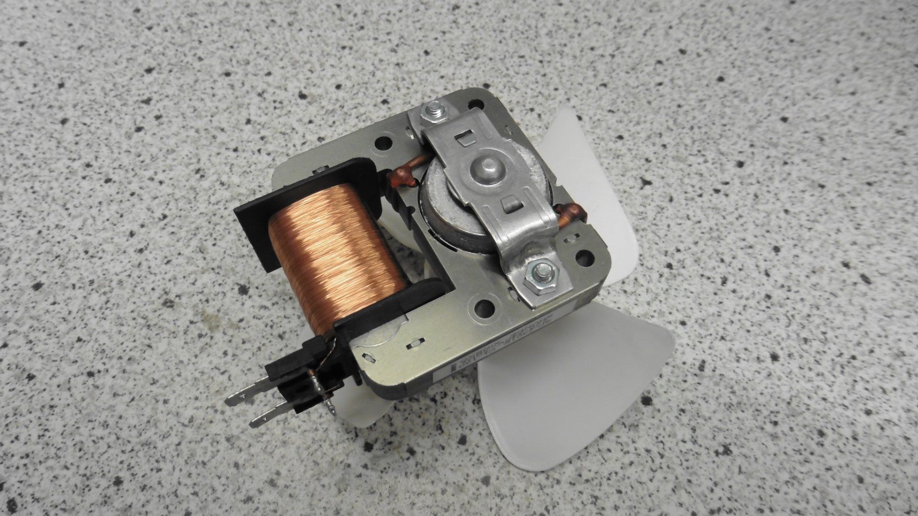 Ventilatori: Elektro Lüfter 220-240V – Nuovo (secondo la descrizione) da Mönchaltorf venduto da boesi51 1