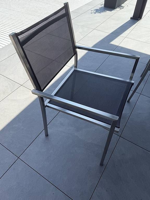 Tischset: Edelstahl Tisch und 6 Stühle – Gebraucht aus Tenniken von Dani_4414 2