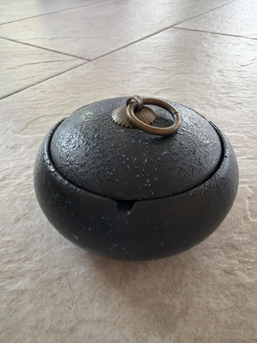 Aschenbecher: Schicker Aschenbecher – Gebraucht aus Wangen b. Olten von lla_9djn