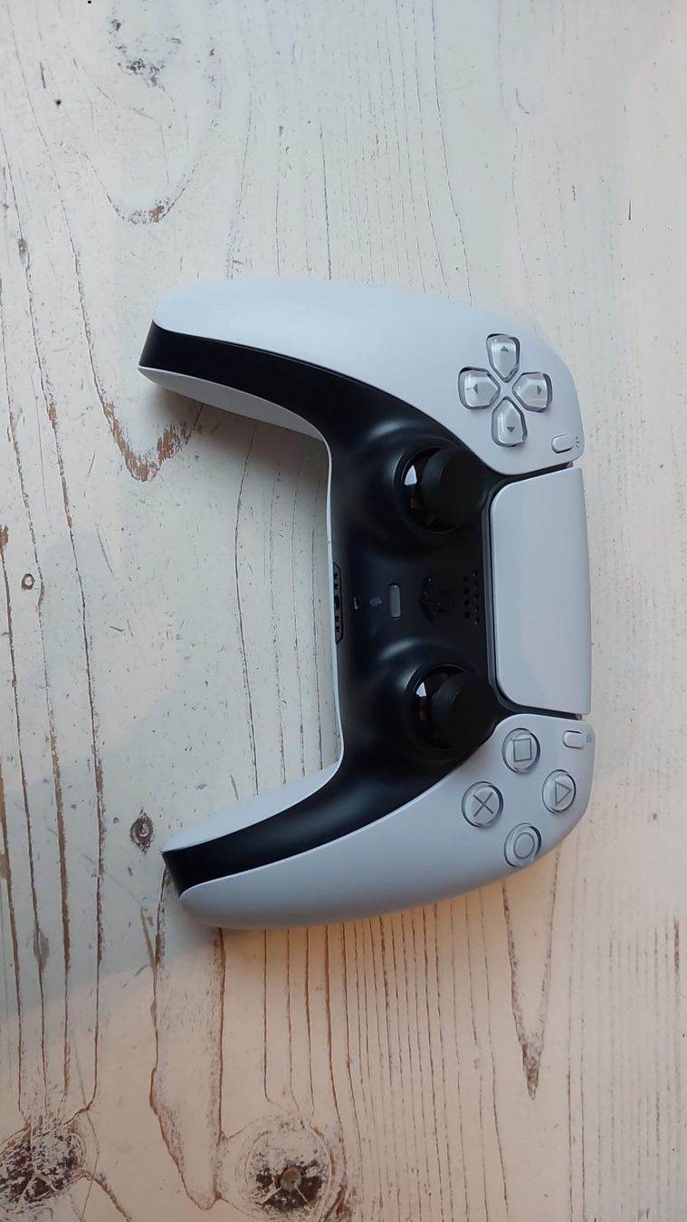 Sony Controller: PS5 Dualsense Controller mit TMR-Joysticks – Usato da Henggart venduto da Jan073