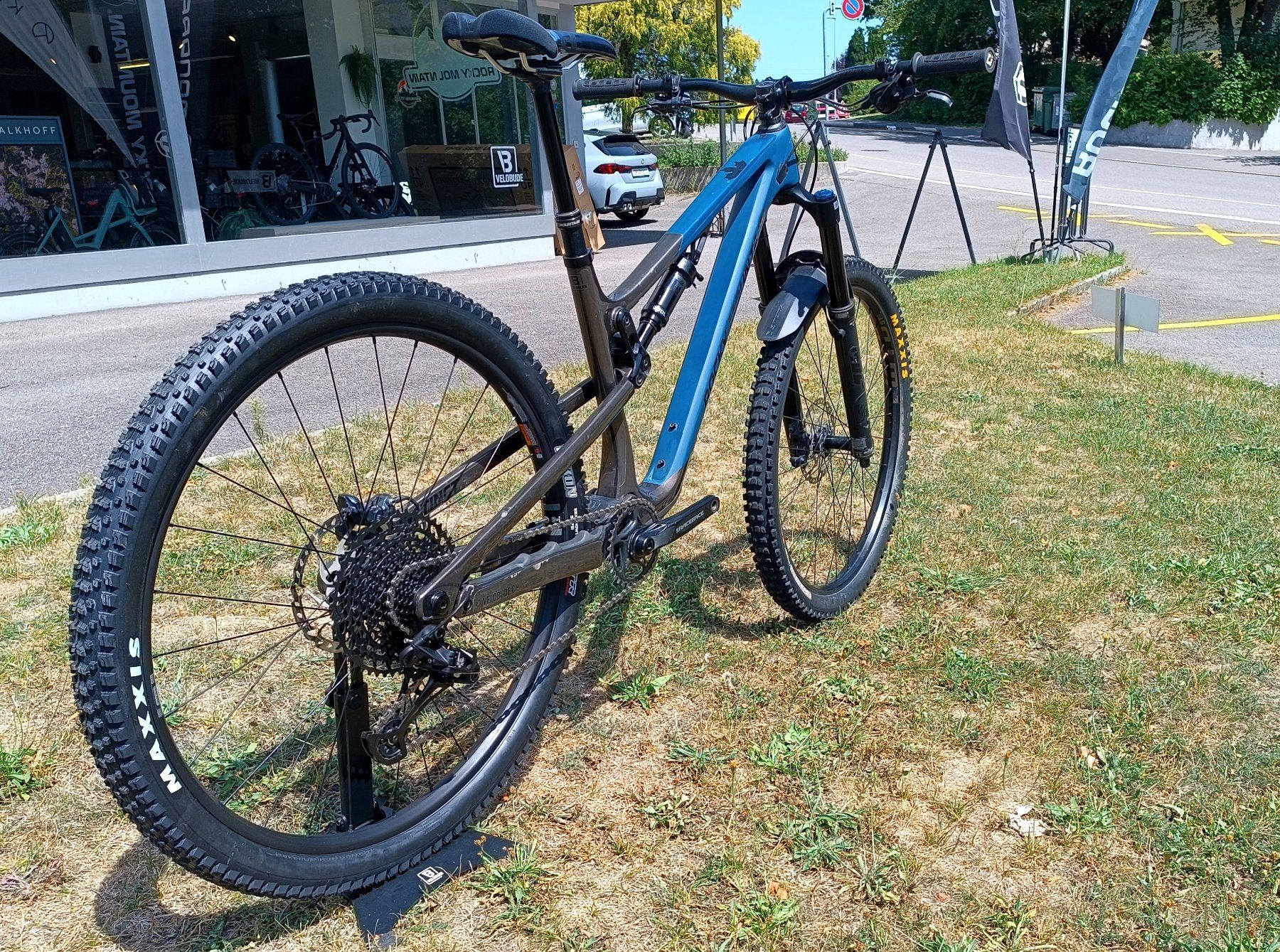Rocky Mountain Bicycles Vélos: Rocky Mountain Instinct Carbon 50, zweijährig – D'occasion à Seuzach par Gajos 1