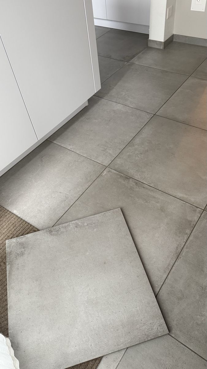 Rivestimenti per pavimenti: Bodenfliesen Cercom Gravity Dust Zement-Optik – Nuovo e nell'imballaggio originale da Kaisten venduto da Umaster73 1
