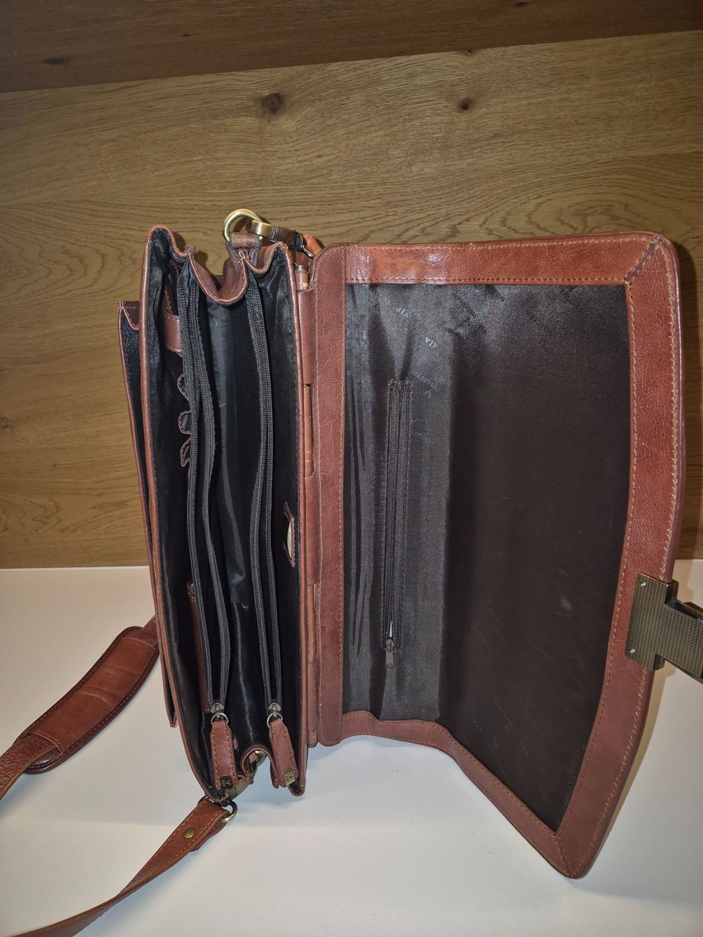 Koffer & Taschen: Aktentaschen Ledertasche Herren Braun – Gebraucht aus Morschach von mar_bf7l 6