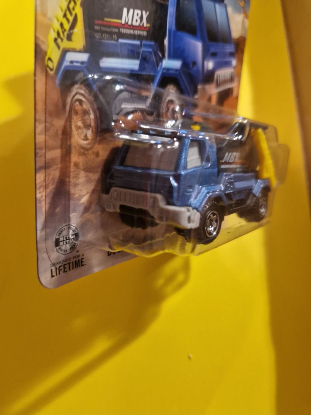 Matchbox Modellini d'auto: Matchbox BUCKET TIPPER – Nuovo e nell'imballaggio originale da Oftringen venduto da Rotor 7