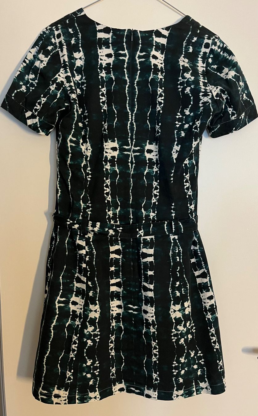 Robes: Bleibtreu Berlin Kleid – D'occasion à Luzern par Lampion 1
