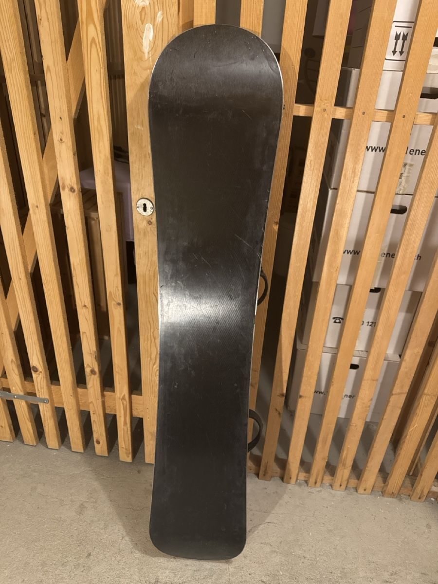 Nidecker Board: Snowboard 145cm Bindungen inkl., von Nidecker – Usato da Schliern b. Köniz venduto da amo_lln9 1