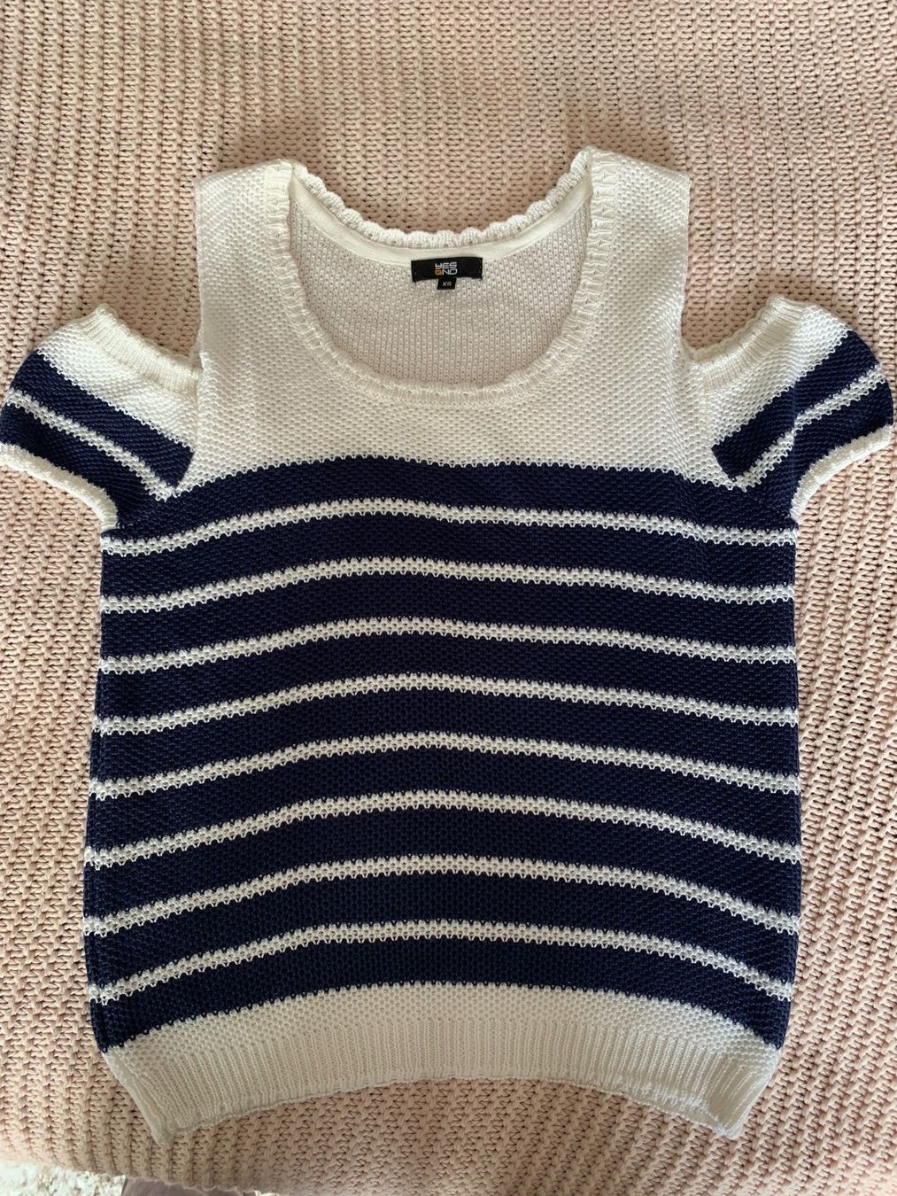 Maglioni & Felpe: Pull léger blanc à rayures bleus tricot – Usato da Montreux venduto da iizaa811 1