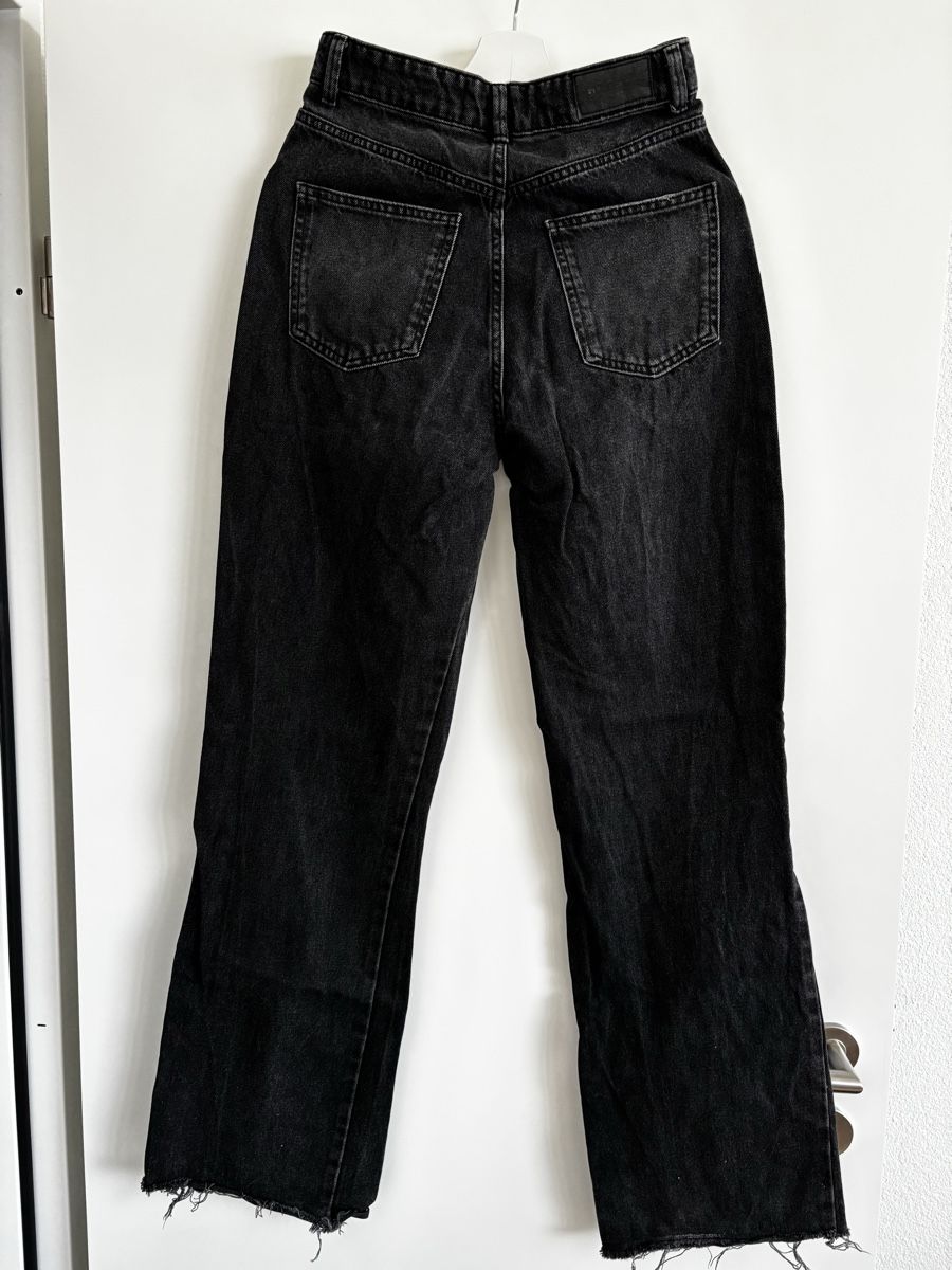 Bershka Jeans: Bershka Jeans – Usato da Basel venduto da sop_h98w 1