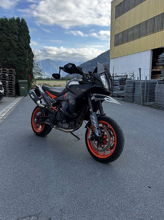 Strada: KTM 890 SM-T – Usato da Maienfeld venduto da MoehrAG 1