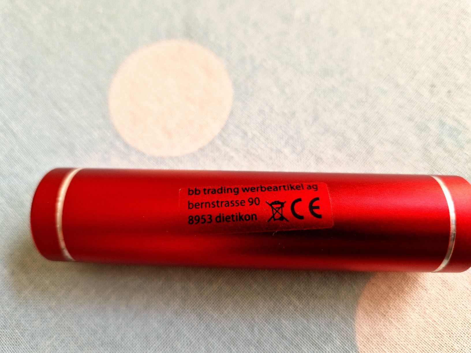 Ladegeräte: Power Bank 2200 mAh – Neu (gemäss Beschreibung) aus Undervelier von Tufitufi7 2