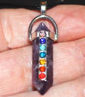 Halskette D-900 – Säule Amethyst 7 Chakra