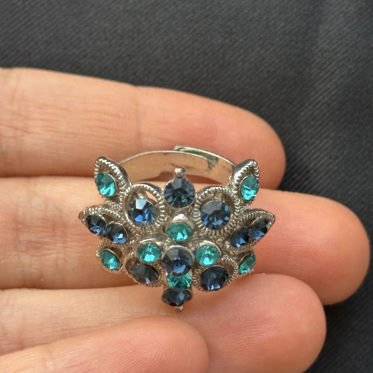 Ringe: Sehr schöne Modeschmuck Ring   – Gebraucht aus Givisiez von dor_xb9k 2