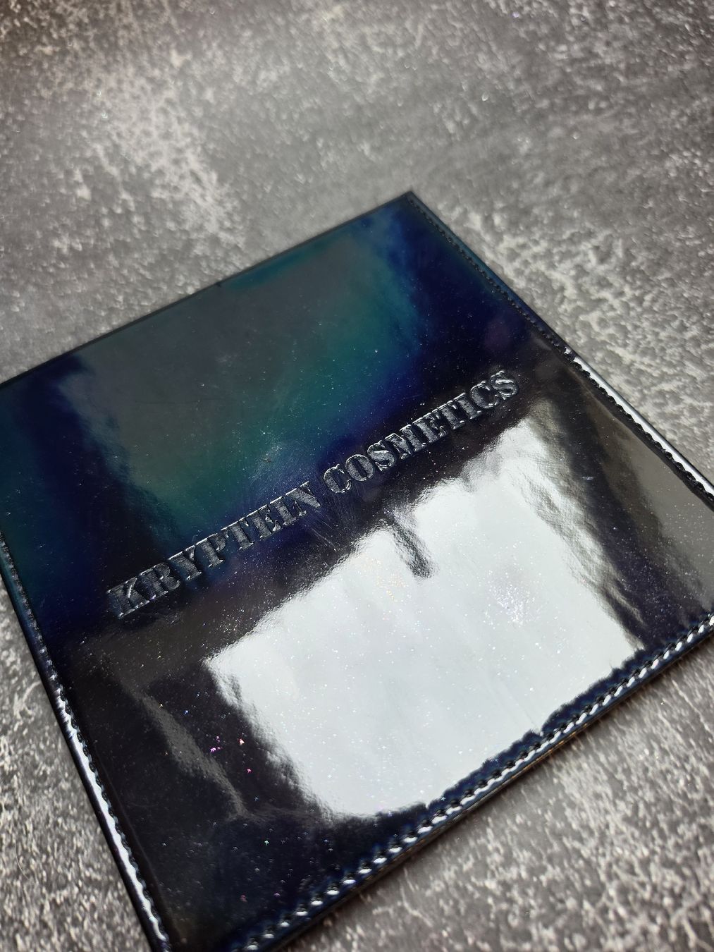 Make-up: Kryptein Cosmetics Supernova Lidschatten Palette  – Gebraucht aus Uster von mik_5xnp 2