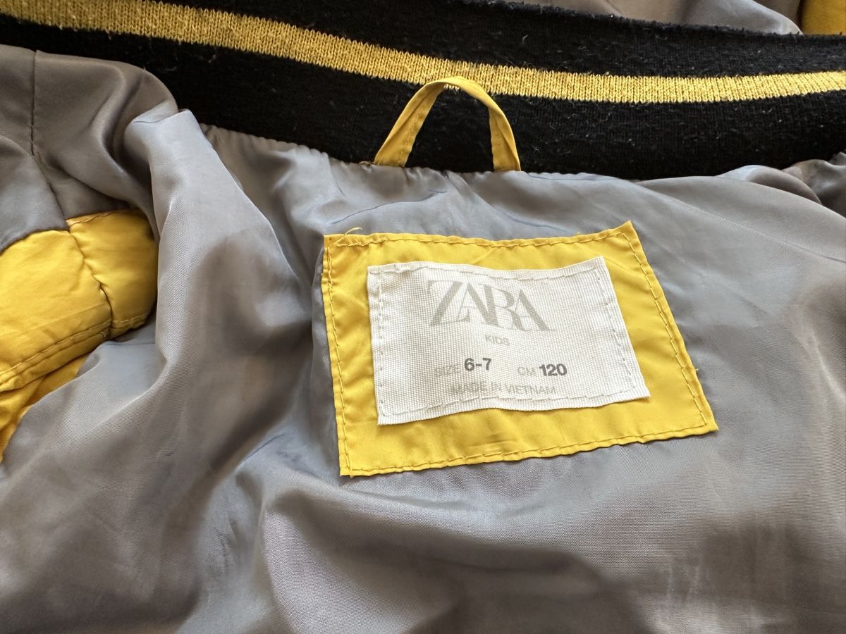 Altro abbigliamento per bambino: Gelbe Weste – Usato da Zürich venduto da Paleardi 3