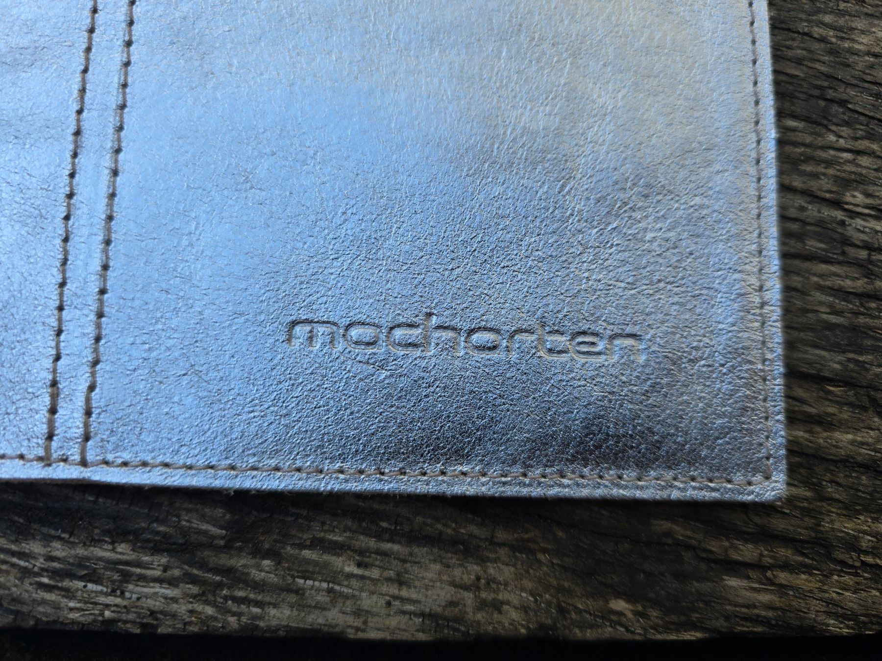 Altro in  Abbigliamento & Accessori: Accessoires: Etui Leder silber glänzend-MACHARTEN – Nuovo (secondo la descrizione) da Romanshorn venduto da Rachacha 2
