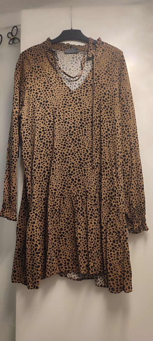 Kleider: Sommer Kleid M – Gebraucht aus Tagelswangen von son_z88g 2