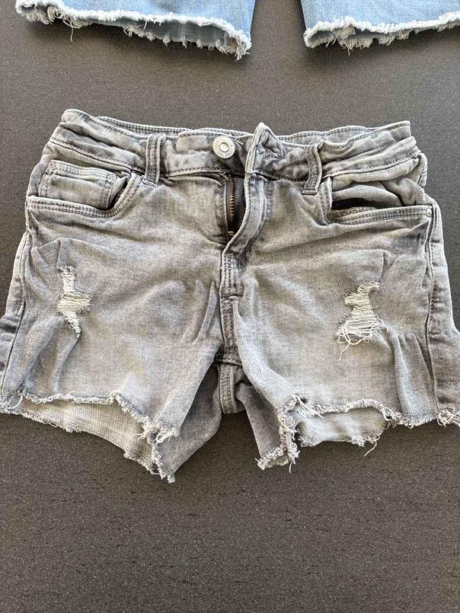 C&A Hosen: 2er Set C&A Jeans Shorts, Gr. 140 – Gebraucht aus Wilen b. Wil von b-mountain 4