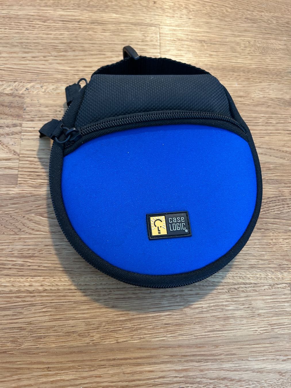 CDs: Praktische "Case Logic" CD-Hülle - Etui CD – Neuf (Voir description) à Küsnacht ZH par filo_fila8700