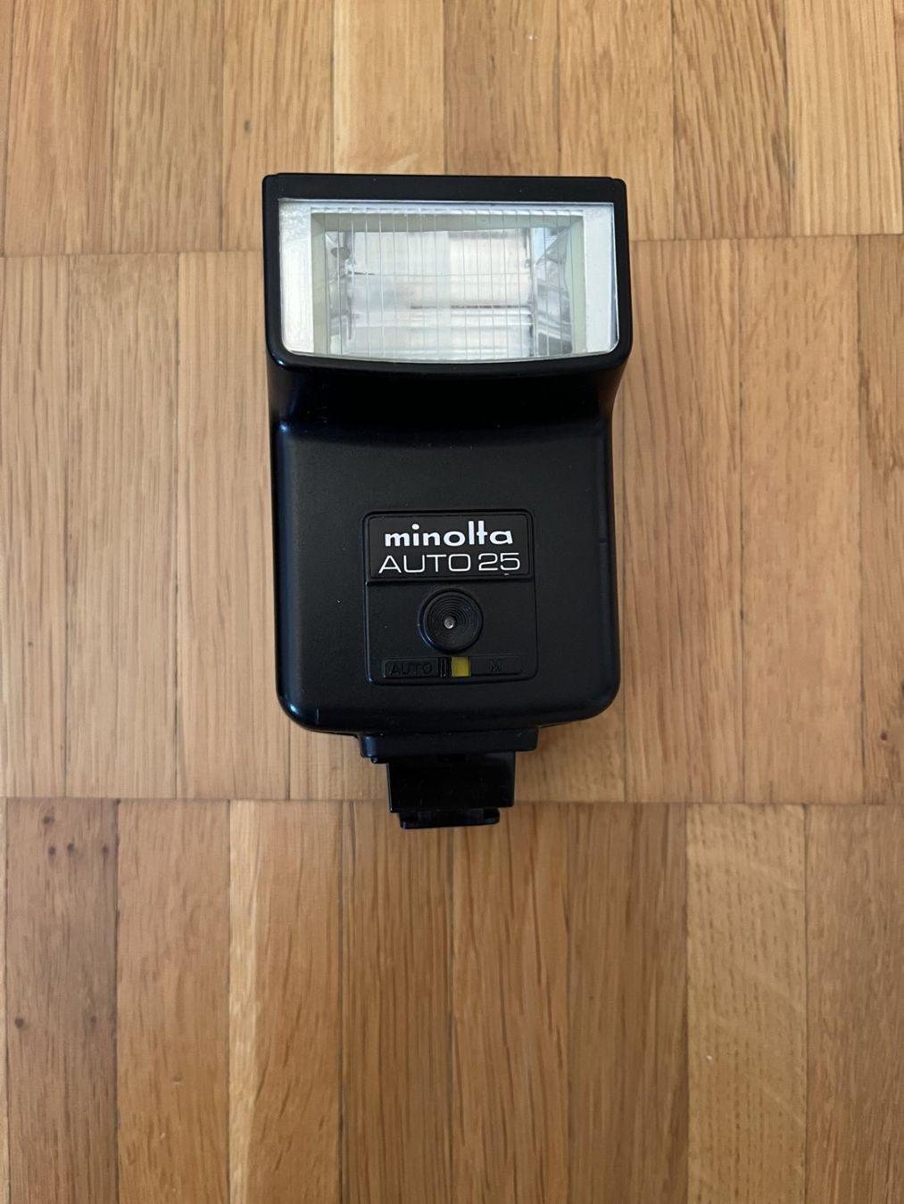 Blitze: Minolta Auto Elektroflash 25 - Blitz für Kamera – Gebraucht aus Zürich von Nimi8