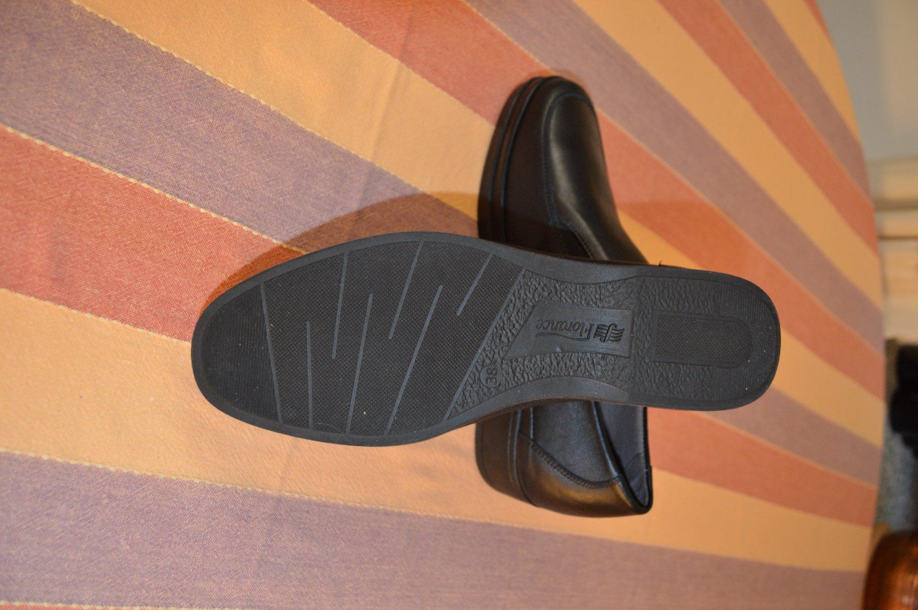 Damenschuhe: Mocassino da donna in pelle nera – Neu (gemäss Beschreibung) aus Brione s. Minusio von clk_8kjj 3