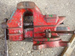 Antiker Schraubstock Columbian