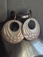 Orecchini donna grandi rotondi design tribale