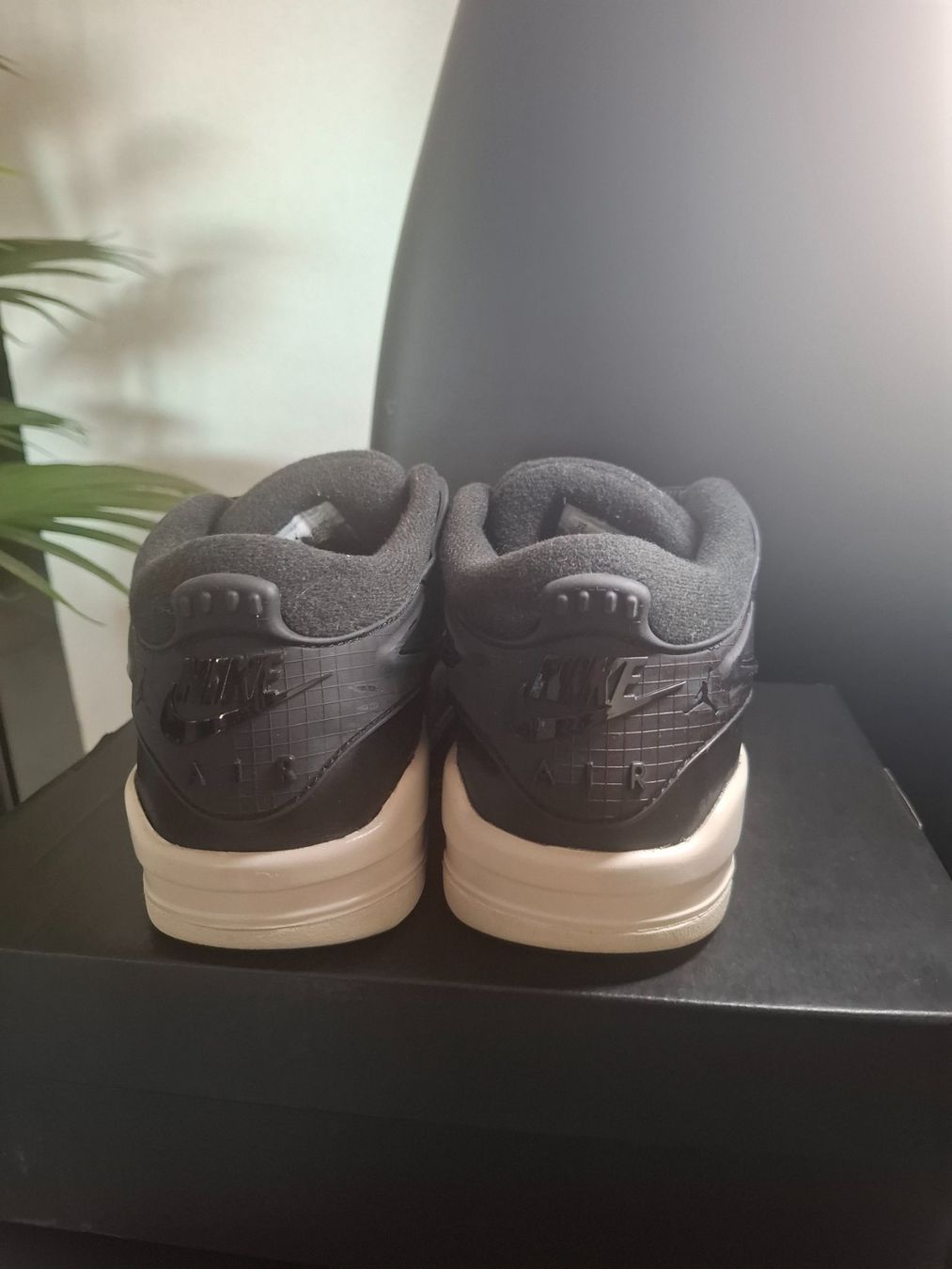 Jordan Scarpe da uomo: Baskets Air Jordan 4 RM – Usato da Bulle venduto da Trade27 2