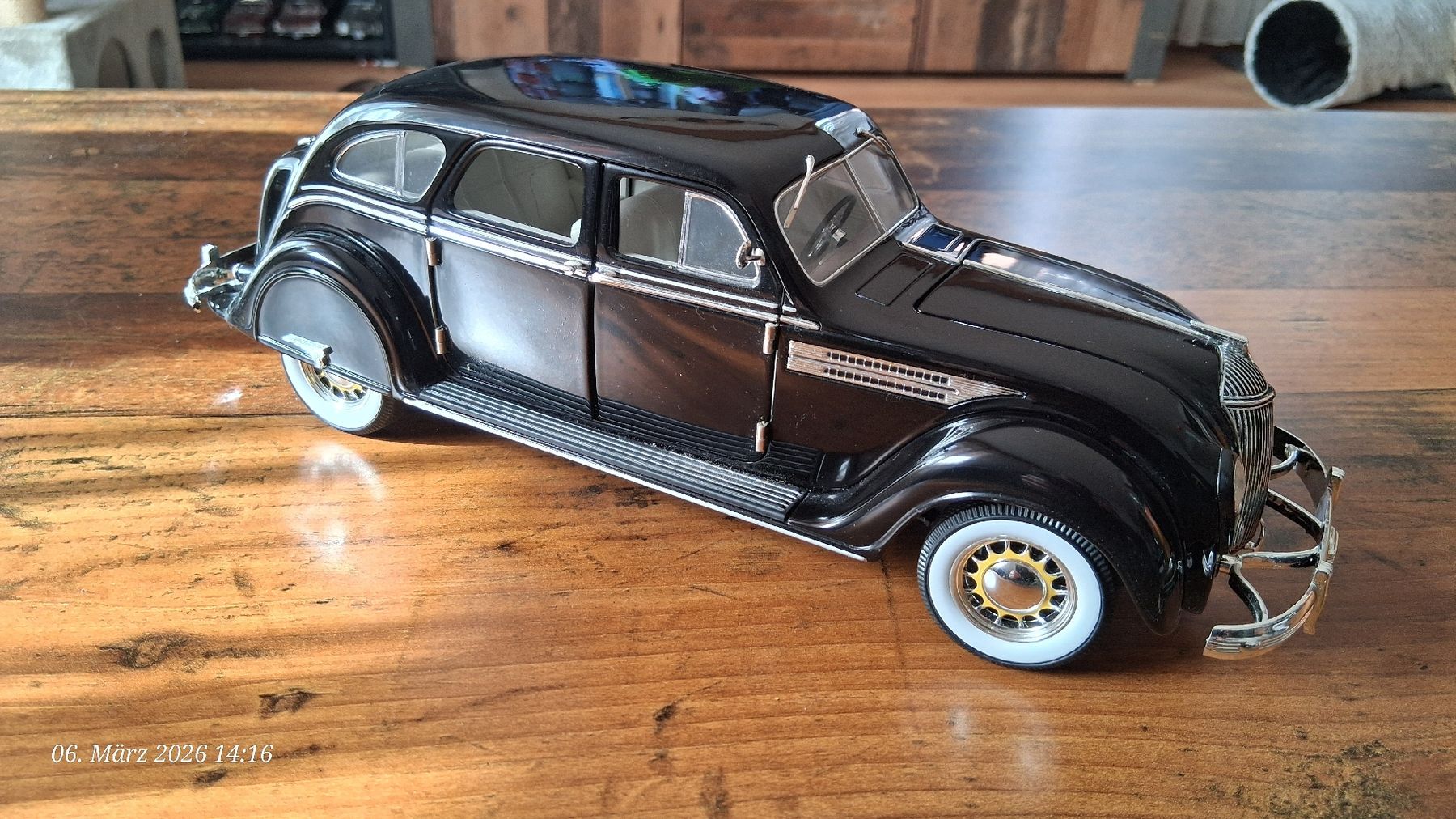 Modellini d'auto: 1:18 Chrysler Airflow – Nuovo (secondo la descrizione) da Wolfenschiessen venduto da 2-stroke-garage 1