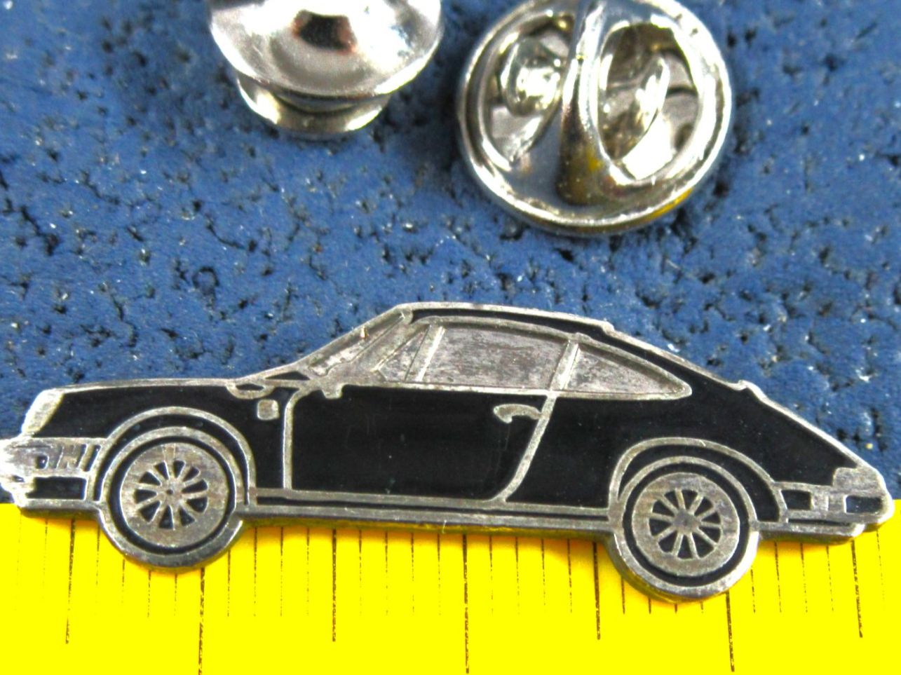 Porsche Placchette & Badge: PORSCHE 911 SCHWARZ AUTO PIN ENAMEL – Usato da Ettingen venduto da Hausi4711 1