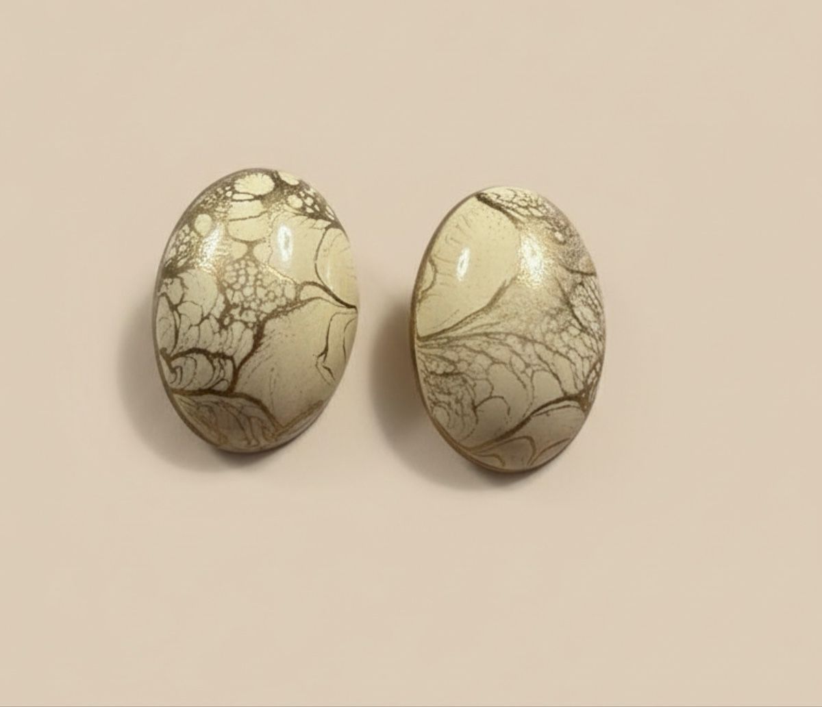 Orecchini pendenti & Orecchini a lobo: Elegant Marble Design Stud Earrings - Perfect Gift! – Nuovo (secondo la descrizione) da Saland venduto da ele_vc96