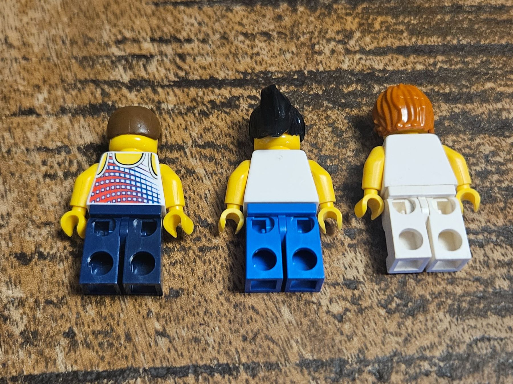 Lego Kit di costruzioni: lego lot de 3 figurines – Usato da Confignon venduto da Ecrofigs 1