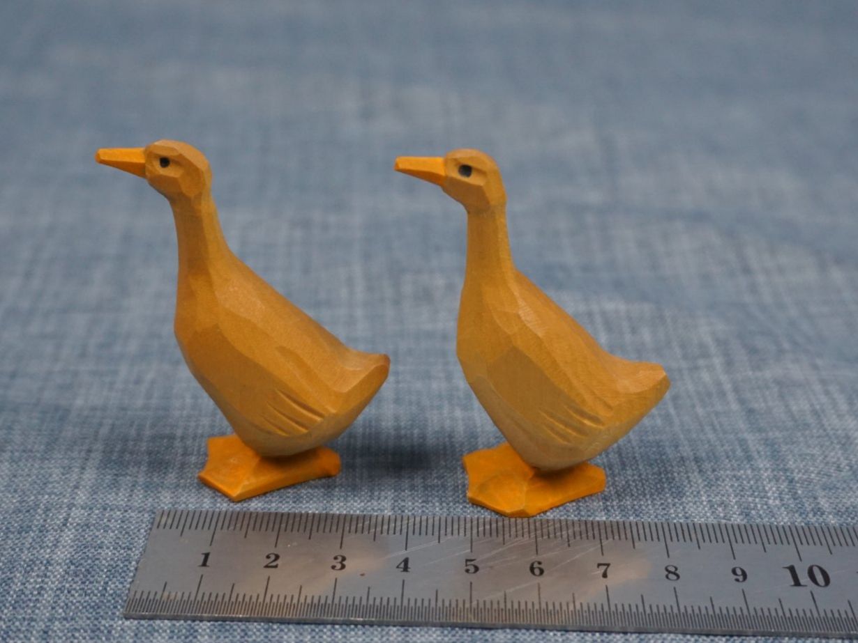 Statuette: Enten aus Holz handgeschnitzt – Nuovo (secondo la descrizione) da Diessbach b. Büren venduto da Crocharry 2