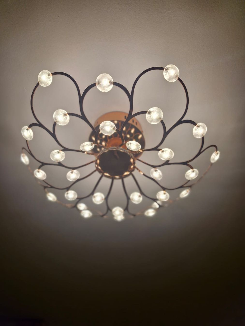 Lampadari & plafoniere: Moderne LED-Deckenlampe in Blütendesign (Roségold) – Usato da Egg b. Zürich venduto da Cristina-V 1