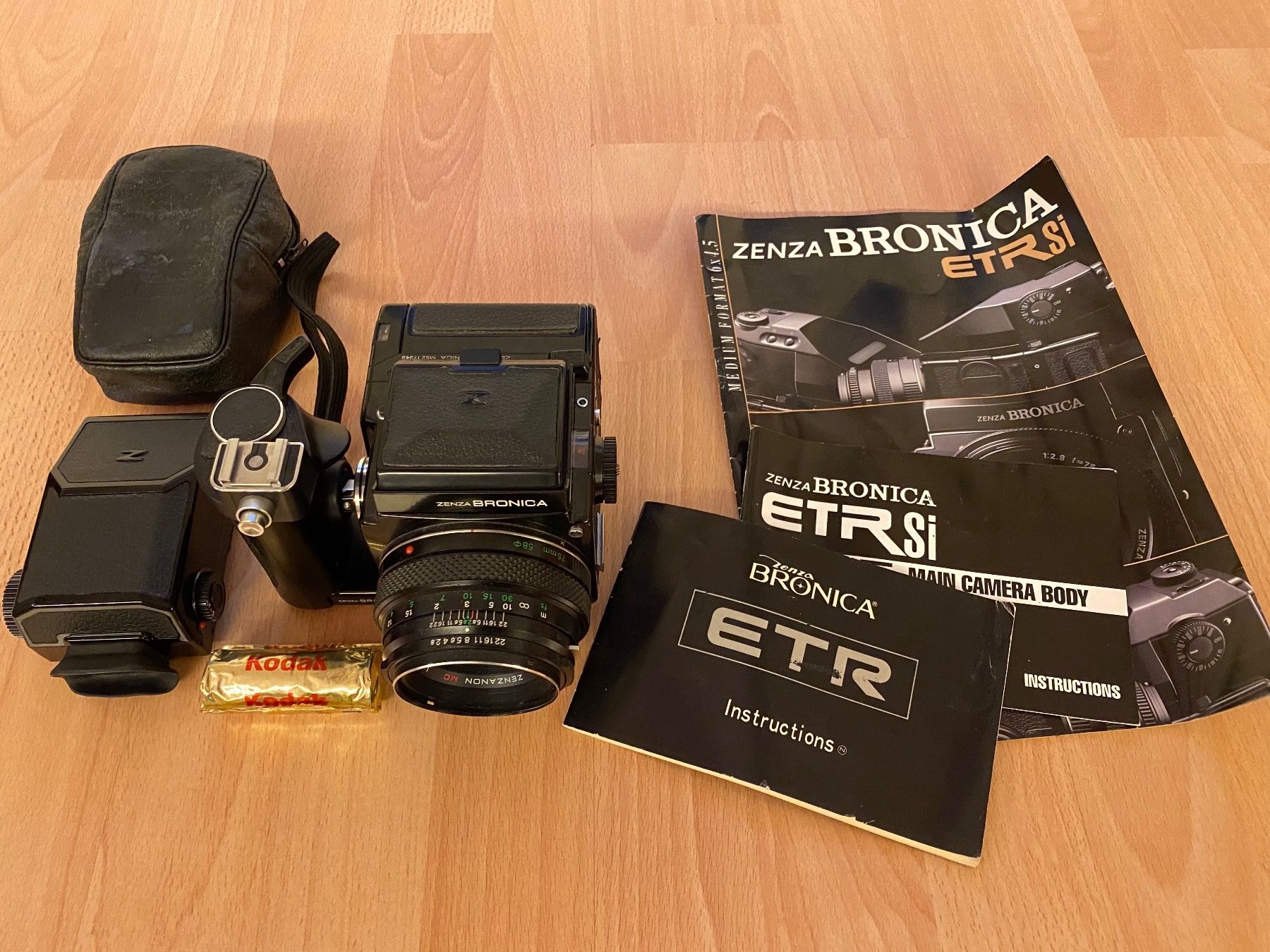 Bronica Fotocamera: Zenza Bronica ETRSi – Usato da Widnau venduto da Yves_zogg 1