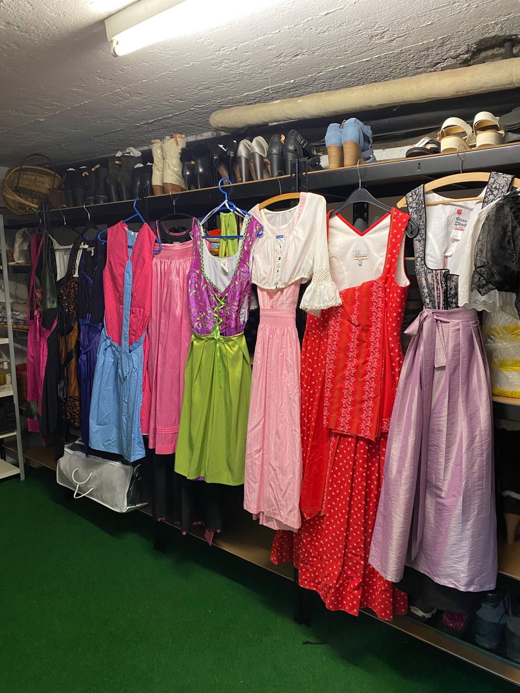 Kleider: Diverse Marken Dirndl – Gebraucht aus Frenkendorf von Justin98