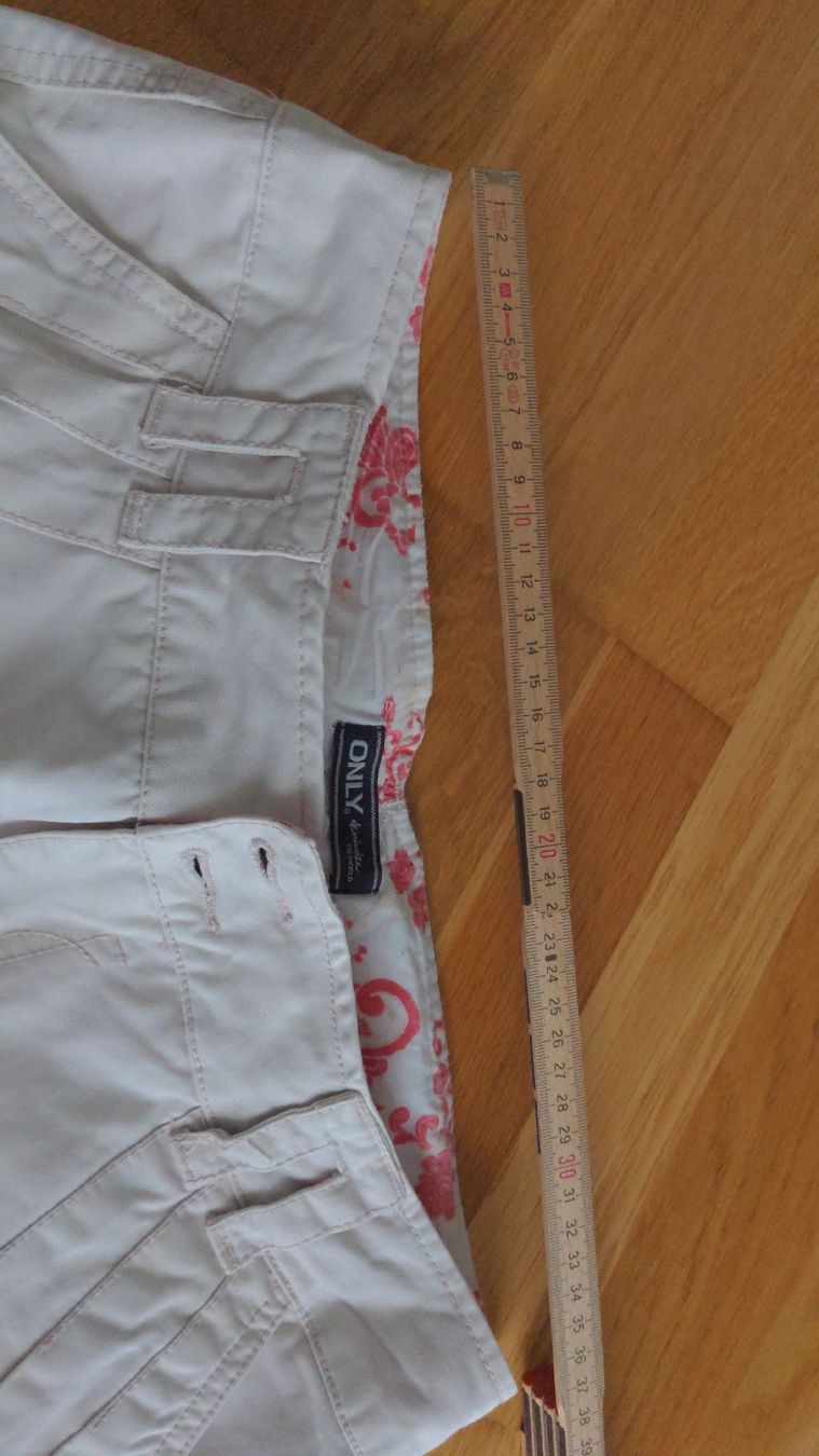 Only Pantaloni: Coole Sommer-Shorts von ONLY, hellrosa Grösse 38 – Usato da Sutz venduto da Rawypp 5