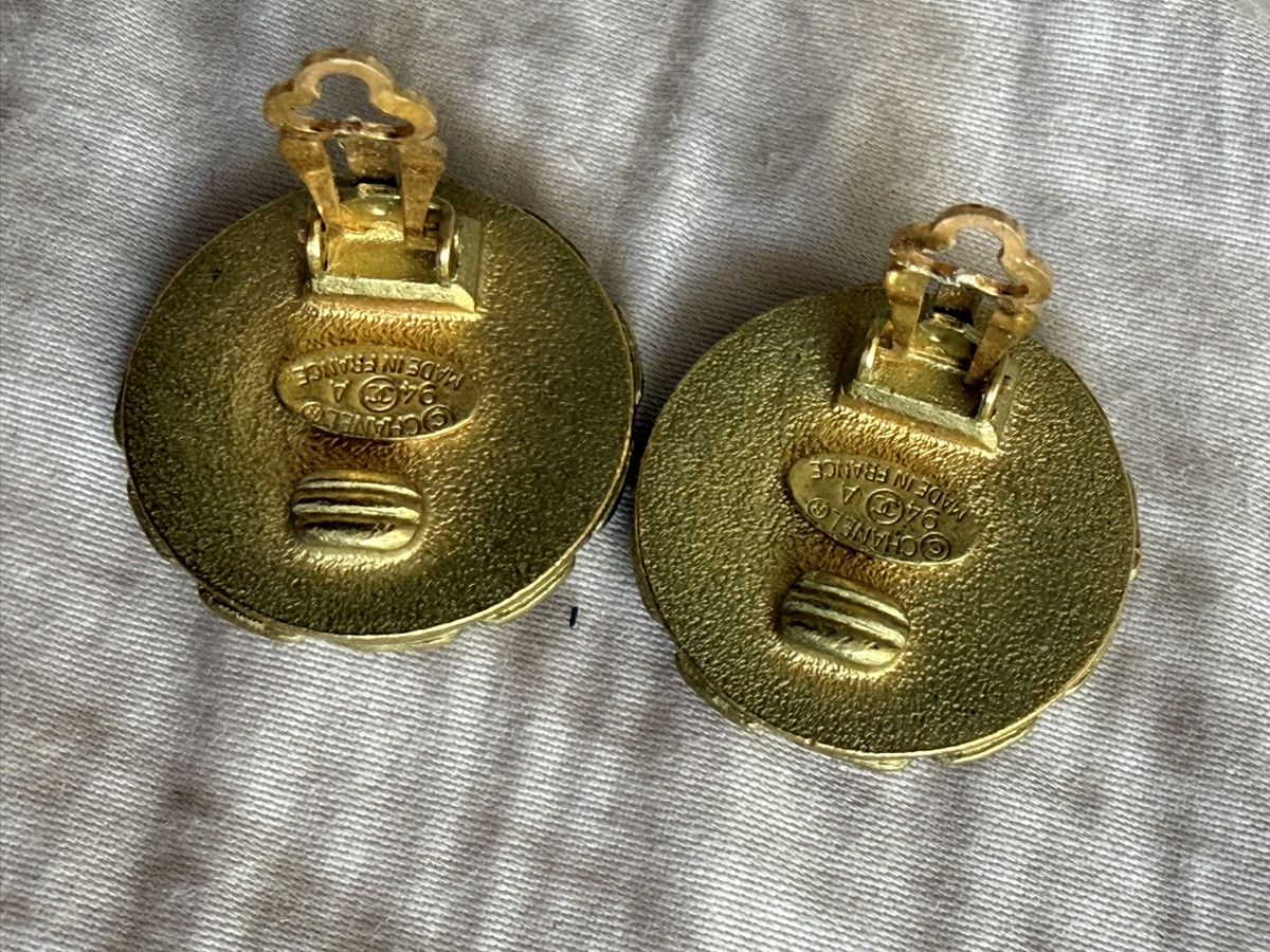 Chanel Orecchini pendenti & Orecchini a lobo: Chanel Ohrringe Clips Original – Usato da Birmensdorf ZH venduto da elibela 2