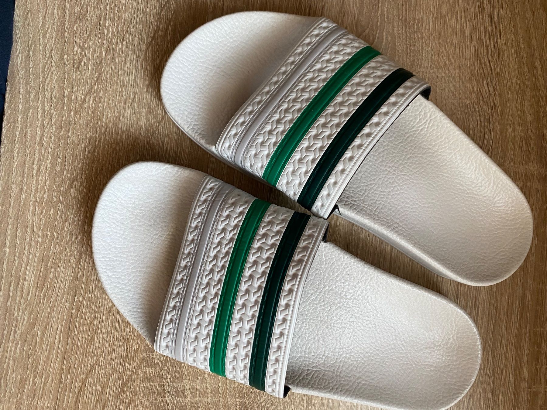 Adidas Scarpe da donna: Badeschuhe Adidas Gr37 – Usato da Bösingen venduto da Trigusik 1