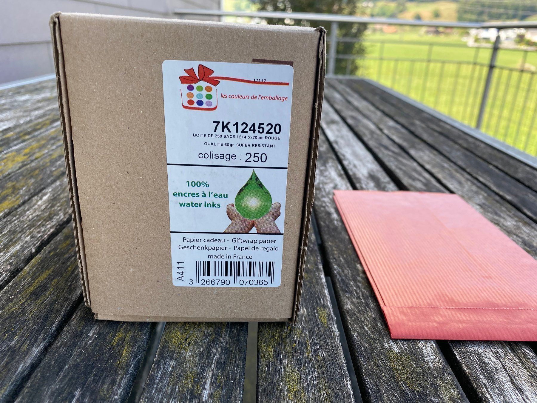 Taschen: Geschenkbeutel Rot 12+4.5x20 cm - 250 Stück – Neu und originalverpackt aus Eschenbach SG von Sums 2
