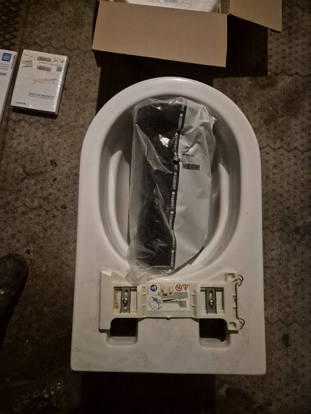 Geberit WC: Geberit Dusch-WC – Neuf avec emballage d'origine à Burgistein par lor_sdm8 4