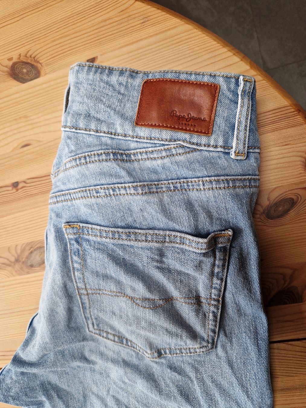 Pepe Jeans Jeans: Jeans Pepe Grösse W 31/L34 – Nuovo (secondo la descrizione) da Wattenwil venduto da susawe 1