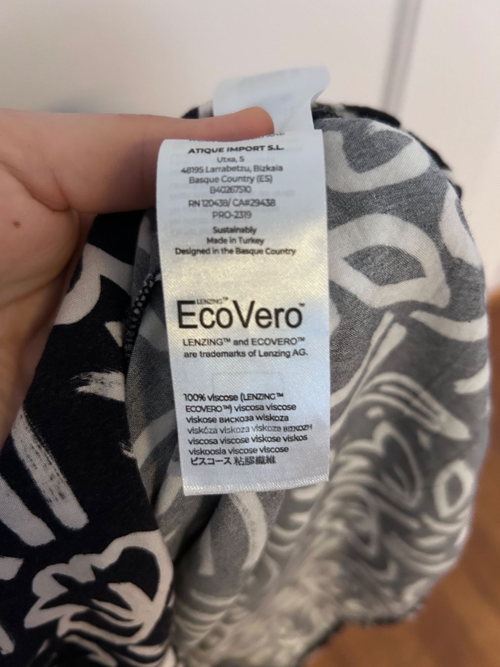 Skunkfunk Camicette: Bluse schwarz gemustert Grösse 40 Skunkfunk SKFK rrrevolve – Usato da Bern venduto da Anja_01 3