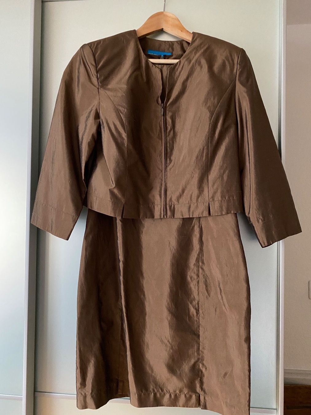Kleider: Kleid und Jacke aus Seide, Grösse 38 – Gebraucht aus Zürich von hulahup 1