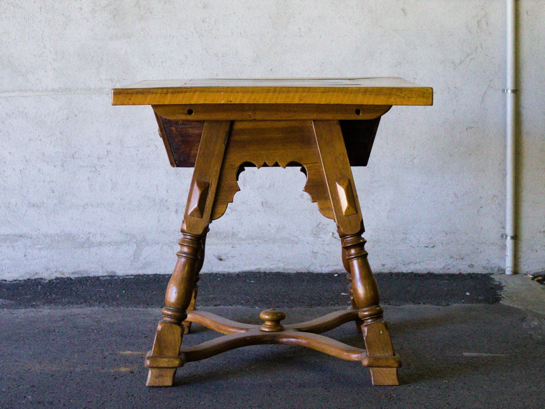 Tavoli: Table rustique – Usato da Les Mayens-de-Sion venduto da valbroc 3