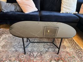 Runder Couchtisch aus Marmor in schwarz